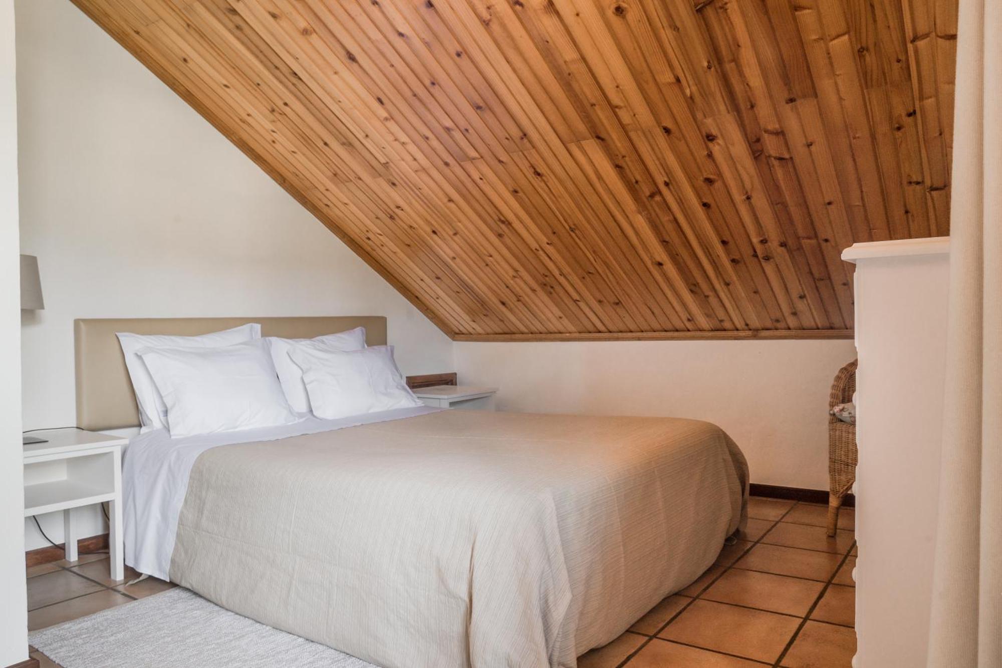 Casas De Campo Do Pomar B&B - Self Check-In サンタナ 部屋 写真
